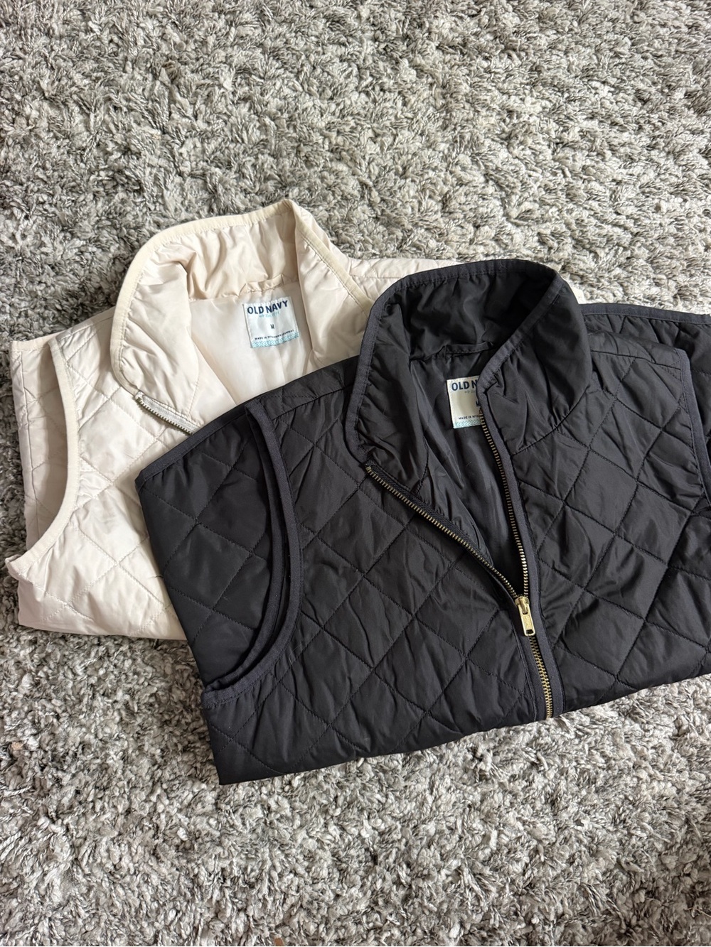 Old Navy Quilted Sleeveless Puffer Vests - Black & Cream